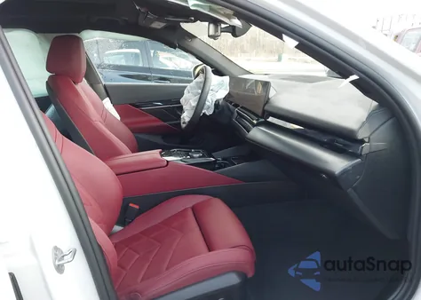 2025 BMW I5 xDrive40 z USA, uszkodzony, nr VIN WBY13HG01SCS56728